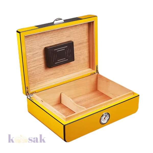 Carbon Fiber Display Humidor – Yellow